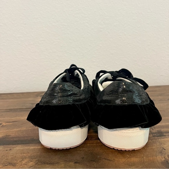 L’Autre Chose Made in Italy Black Ruffled Velvety Lace-Up Sneakers Size 37/US 7 - Picture 5 of 13
